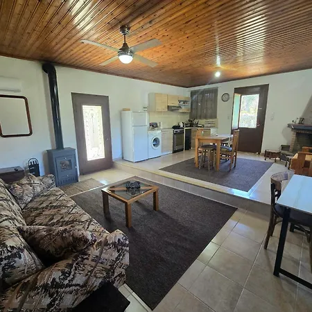 Ferienhaus Antoneiko House